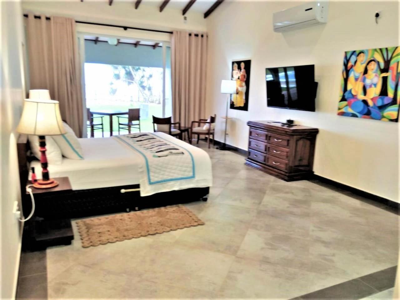 Arhimser Villa-Superb 4 Bedroom Beachfront For 8 In Ranna, Tangalle, Bb, Pool, Free Pick Up For 7 Night Stays Arriving Together, Serviced, Taxes Included Luaran gambar